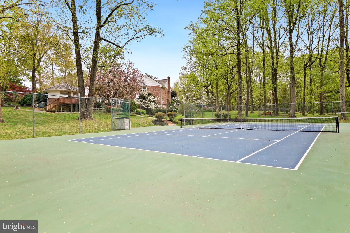 9704 Kendale Road Potomac, MD 20854 - Photo 4 of 70 Private tennis court in serene setting.