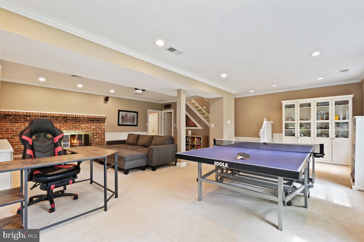 9704 Kendale Road Potomac, MD 20854 - Photo 45 of 70 Versatile space for leisure and play.