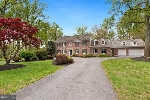$2,595,000 | 9704 Kendale Road, Potomac, MD 20854