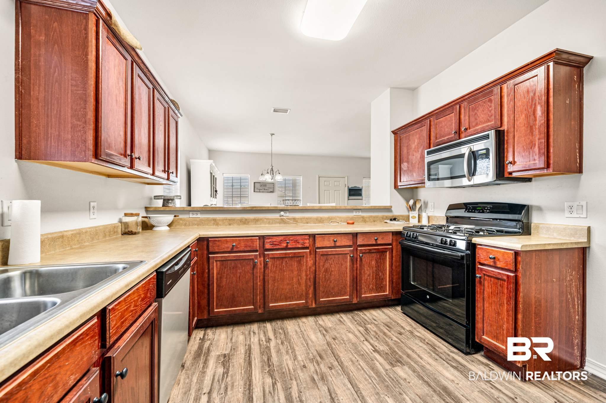 33142 A Stables Drive, Unit 8A Daphne, AL 36527 - Photo 9 of 15 Kitchen