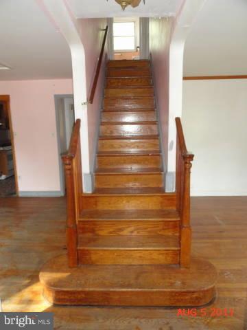 5400 Decatur Street Hyattsville, MD 20781 - Photo 2 of 21 Interior (General)