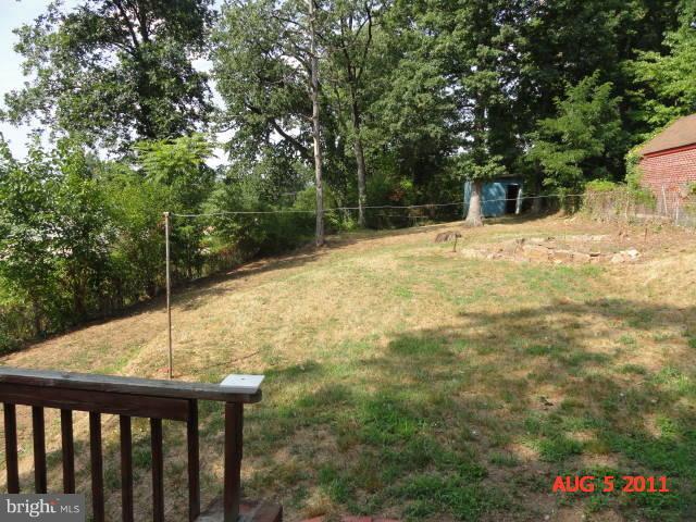 5400 Decatur Street Hyattsville, MD 20781 - Photo 5 of 21 Exterior (Rear)