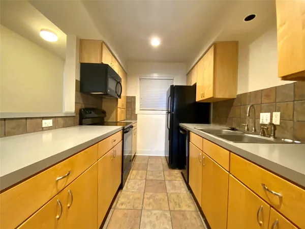 $1,500 | 3815 Guadalupe Street, Unit 207, Austin, TX 78751