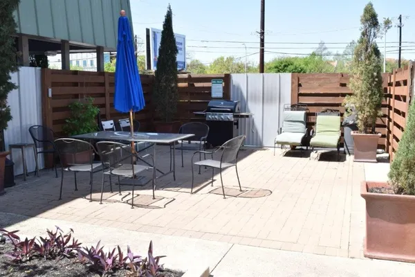 $1,500 | 3815 Guadalupe Street, Unit 207, Austin, TX 78751