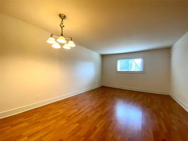 $1,500 | 3815 Guadalupe Street, Unit 207, Austin, TX 78751