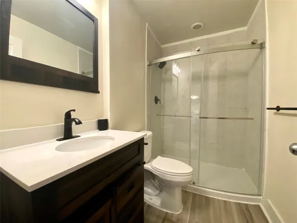 $1,500 | 3815 Guadalupe Street, Unit 207, Austin, TX 78751
