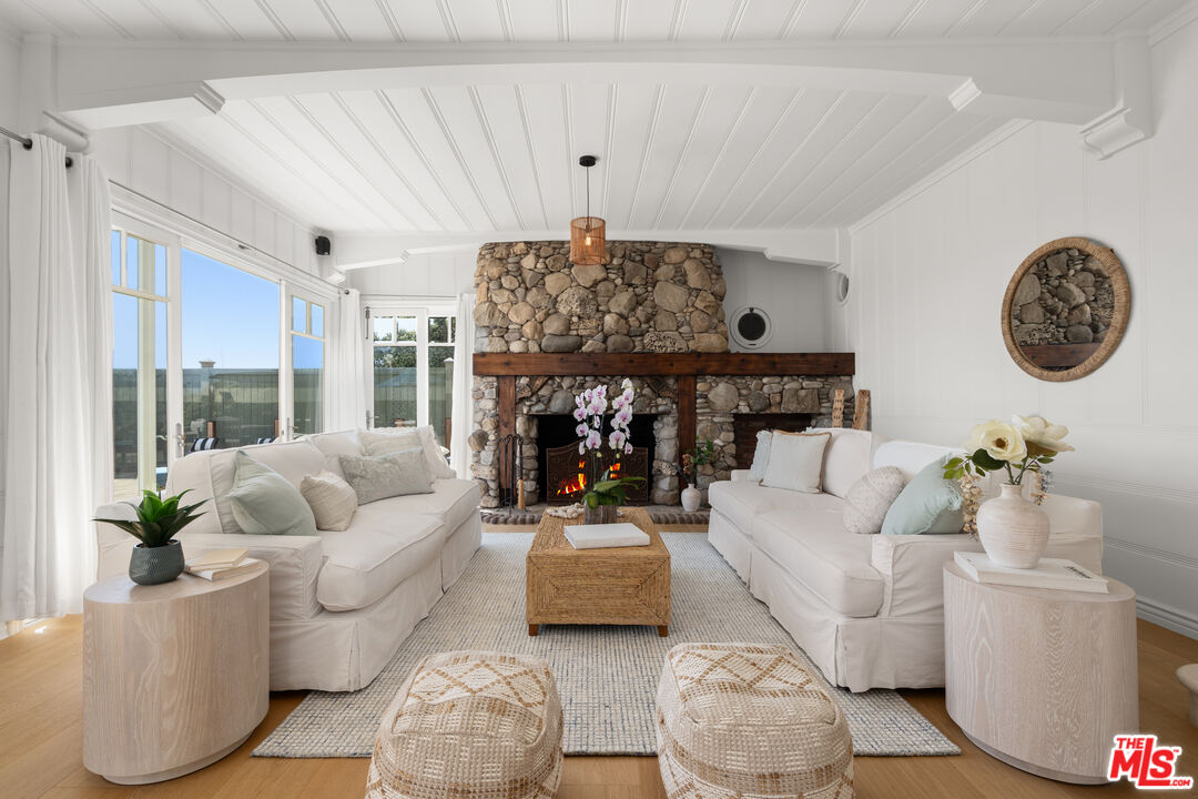 31202 Broad Beach Road Malibu, CA 90265 - Photo 5 of 38