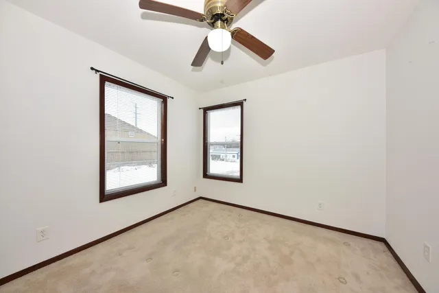 $219,900 | 560 West Chestnut Street, Port Washington, WI 53074