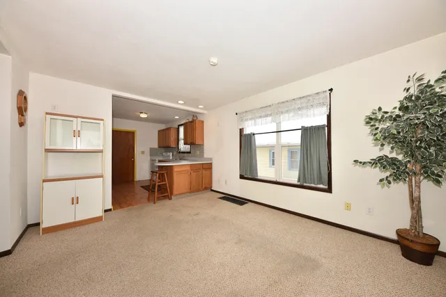 $219,900 | 560 West Chestnut Street, Port Washington, WI 53074