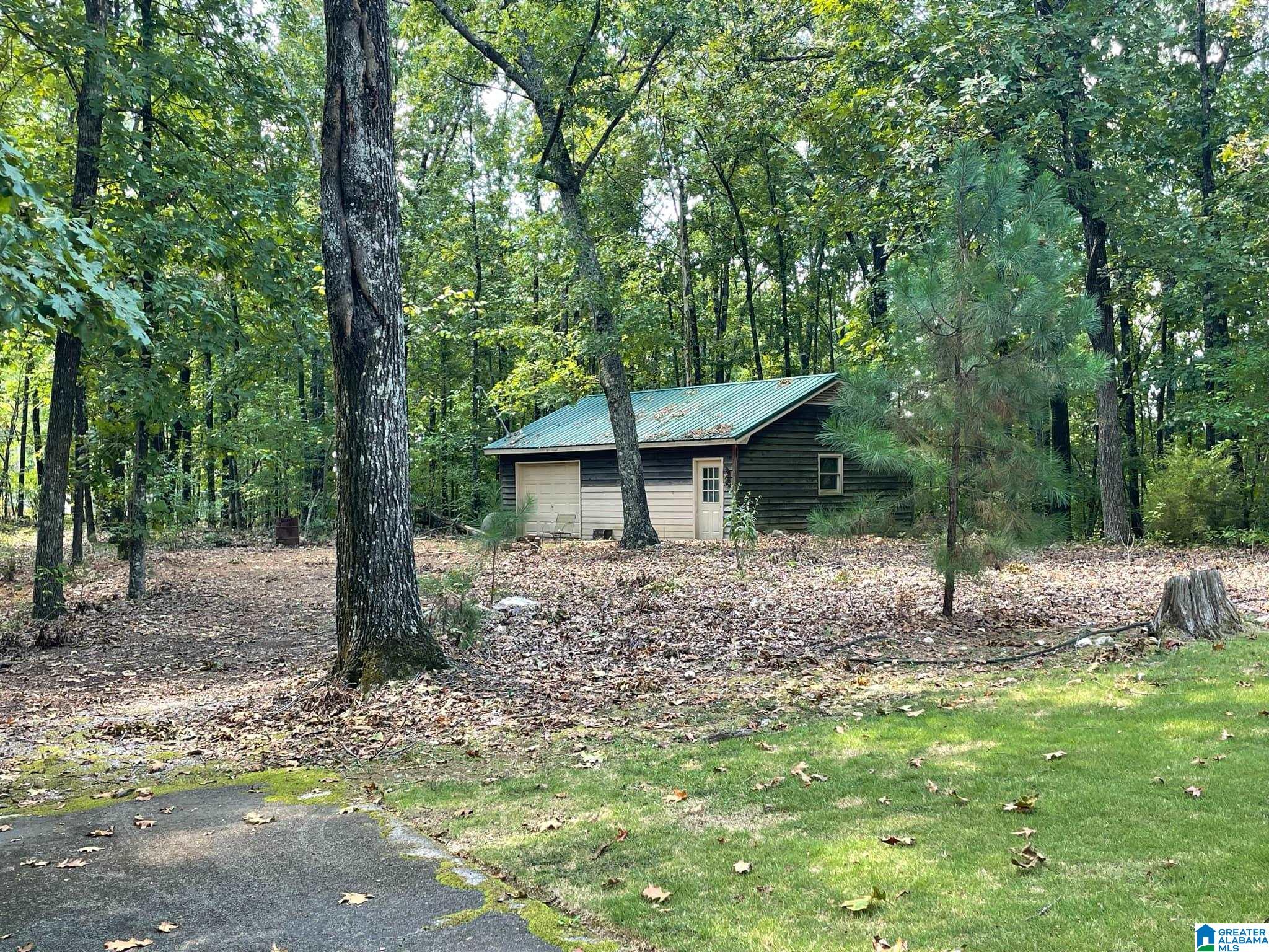 220 Thompson Road Alabaster, AL 35007 - Photo 7 of 31