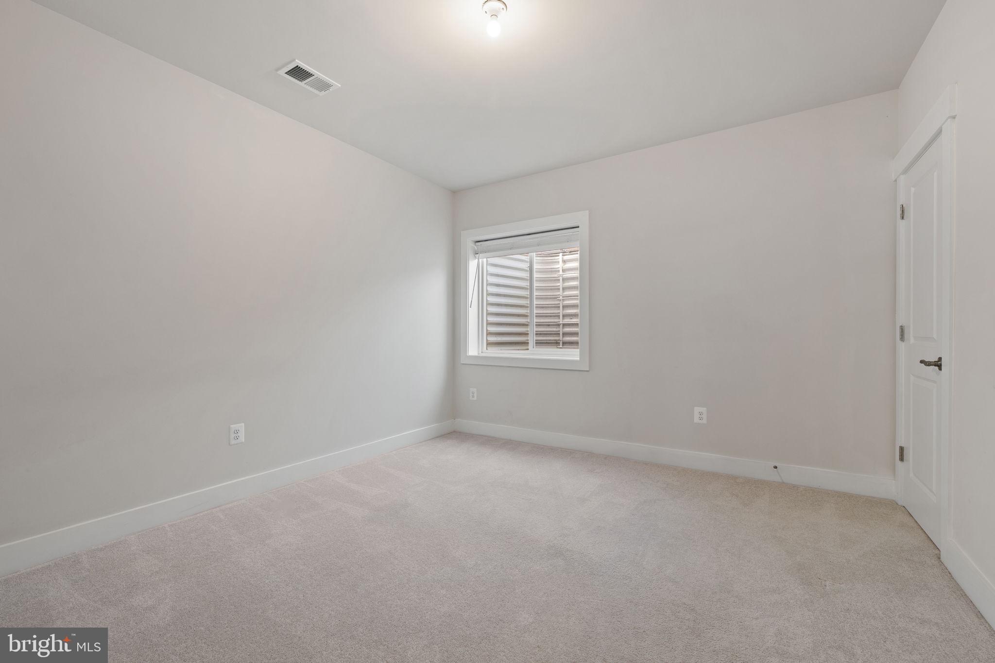 15601 Althea Lane Gainesville, VA 20155 - Photo 51 of 58