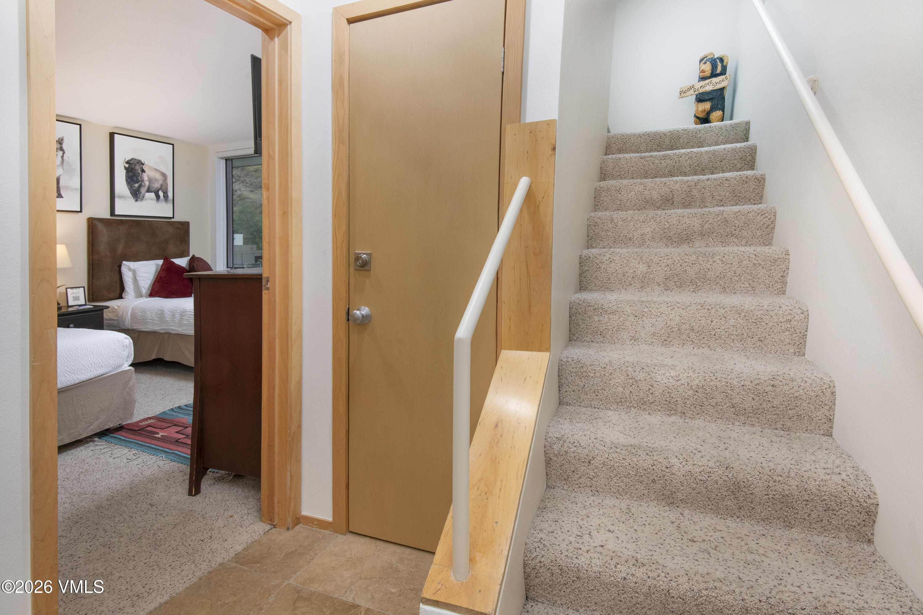 1100 North Frontage Road West, Unit 1519 Vail, CO 81657 - Photo 18 of 38 Simba-Run-1519-MLS_25