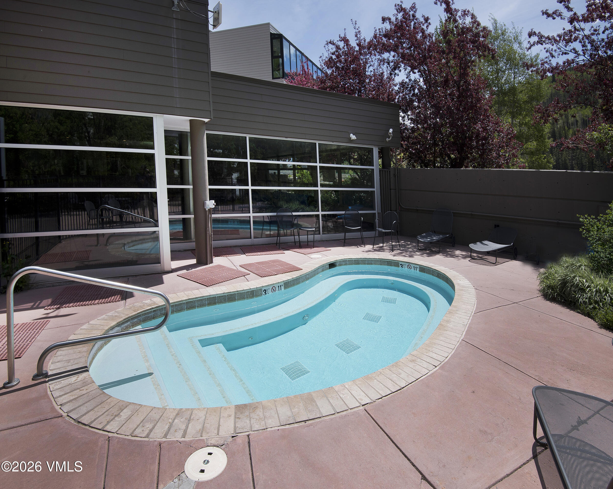 1100 North Frontage Road West, Unit 1519 Vail, CO 81657 - Photo 23 of 38 Outdoor Hot Tub