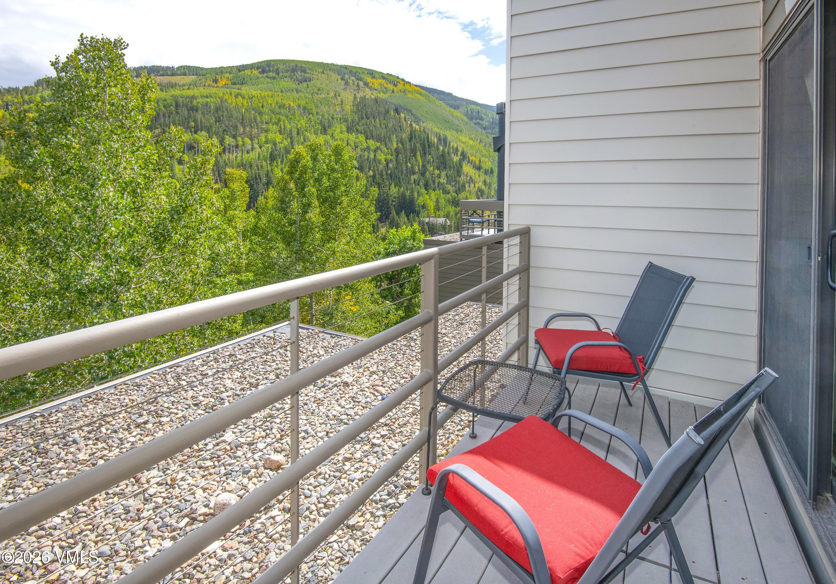 1100 North Frontage Road West, Unit 1519 Vail, CO 81657 - Photo 5 of 38 Simba-Run-1519-MLS_24