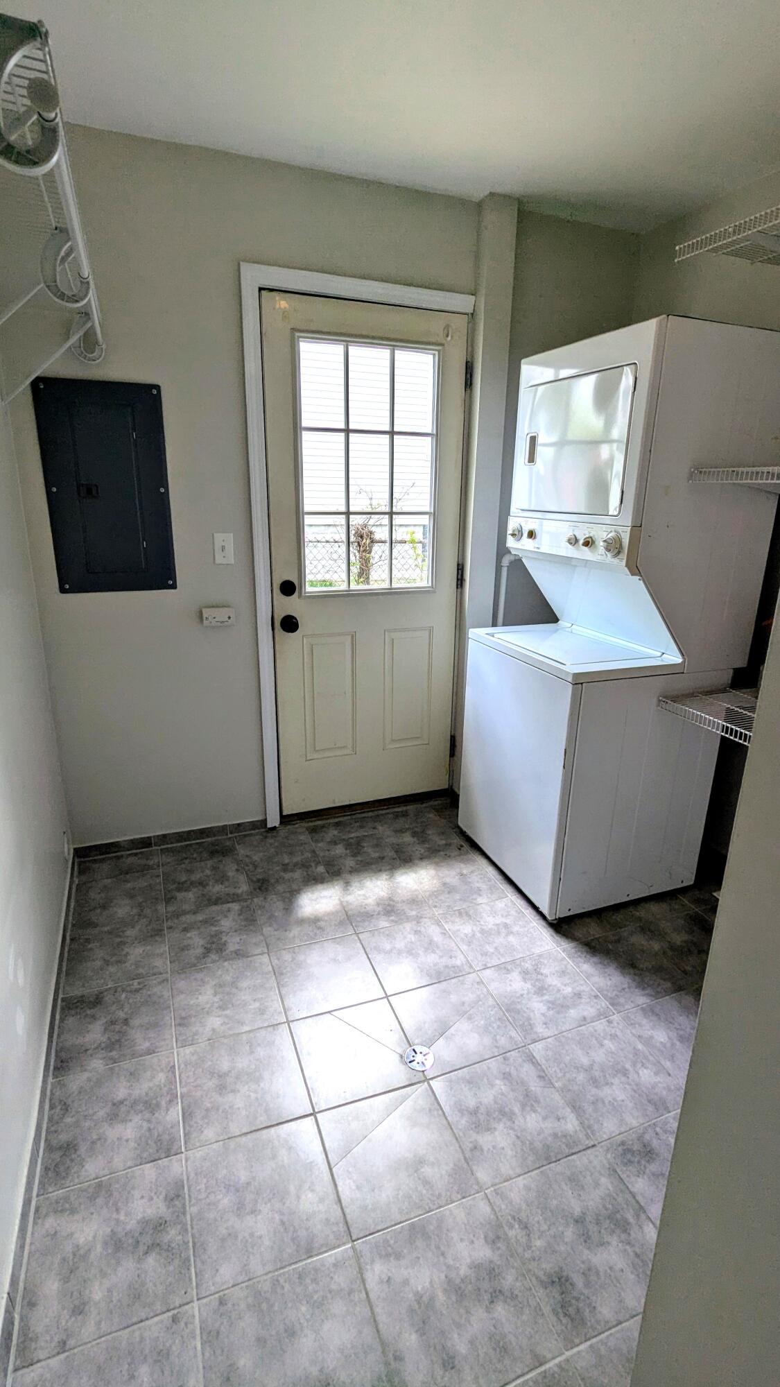 2017 Martin Road Ferndale, MI 48220 - Photo 17 of 23 Laundry Room