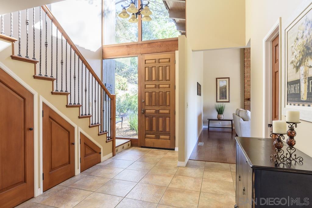 13392 Fallen Leaf Road Poway, CA 92064 - Photo 4 of 25