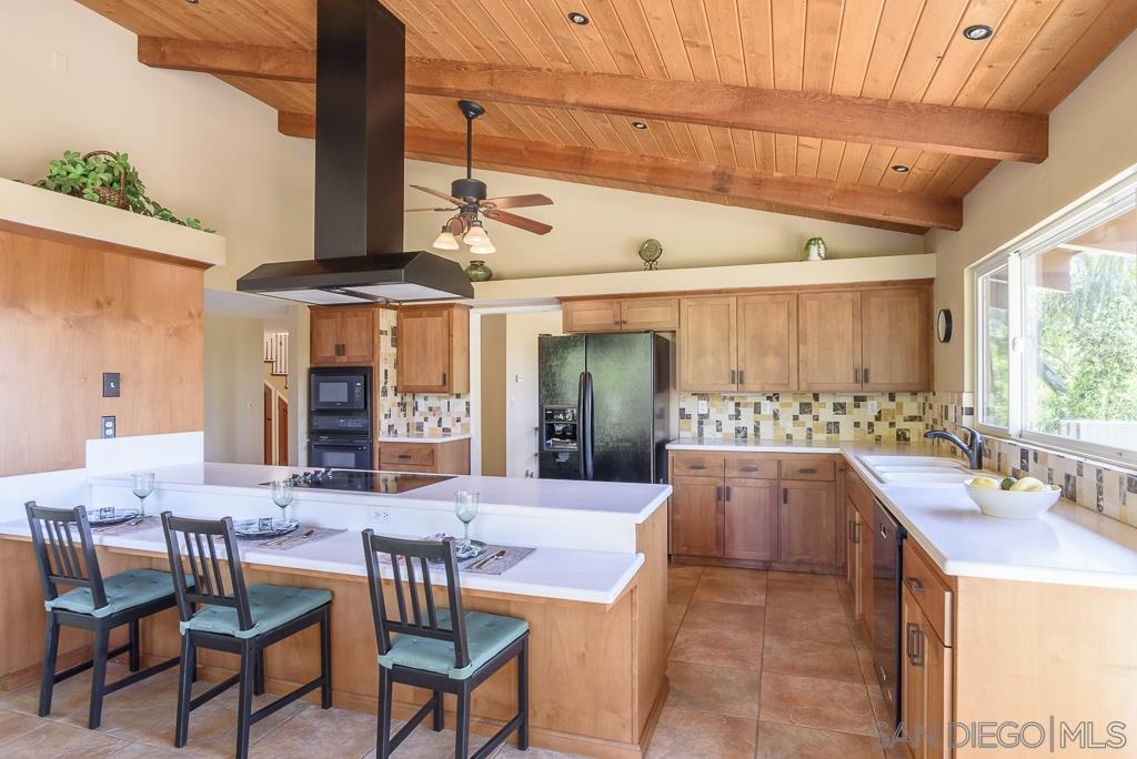 13392 Fallen Leaf Road Poway, CA 92064 - Photo 10 of 25