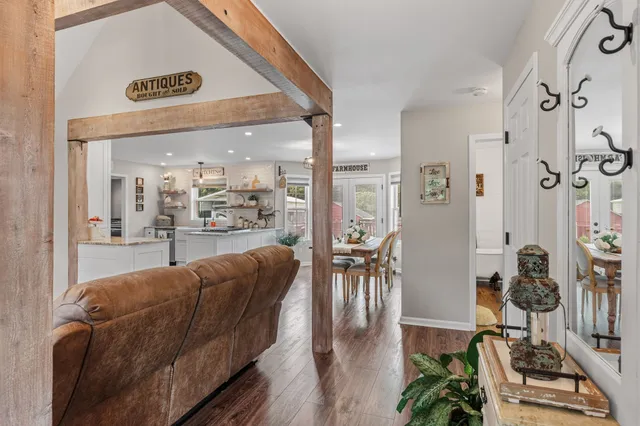 $385,000 | 15431 Columbia Highway, Lynnville, TN 38472