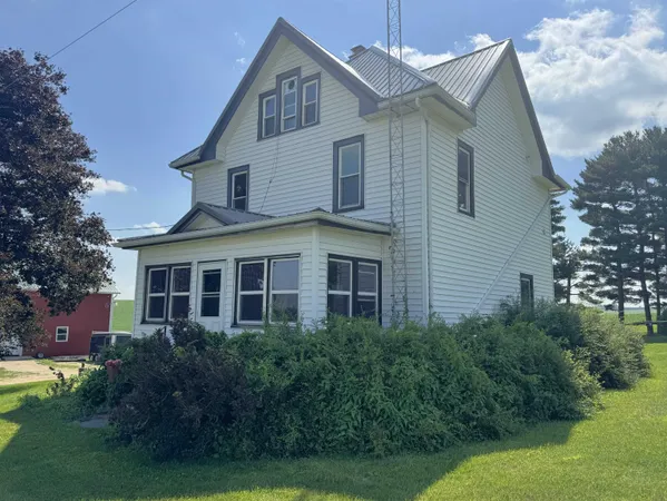 $390,000 | N579 County Highway South, Juda, WI 53550