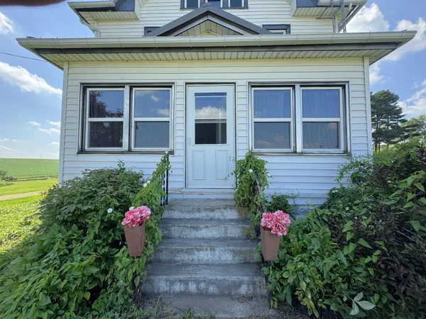 $390,000 | N579 County Highway South, Juda, WI 53550