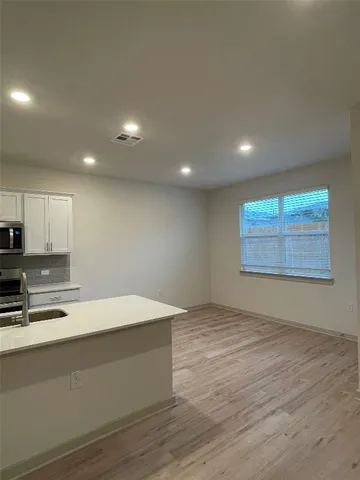 $2,000 | 13900 Zuhause Drive, Pflugerville, TX 78660