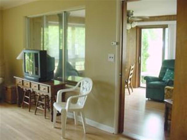 5015 Lakeshore Road Lexington, MI 48450 - Photo 5 of 16 31067473-4.JPG