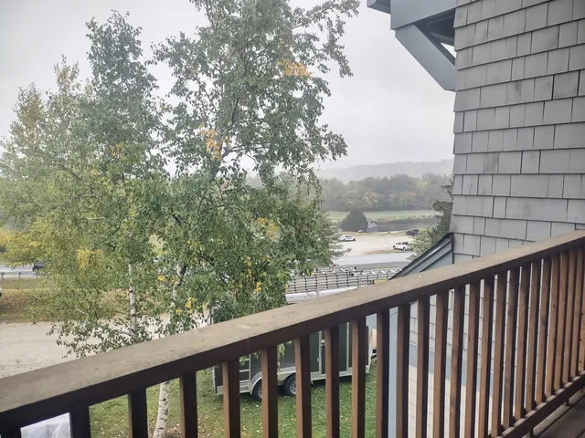 $129,000 | 228 East Mountain Road, Unit D GRAND HOTEL 251 III (HALL), Killington, VT 05751