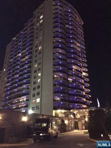 $209,000 | 2077 Center Street, Unit 9B, Fort Lee, NJ 07024