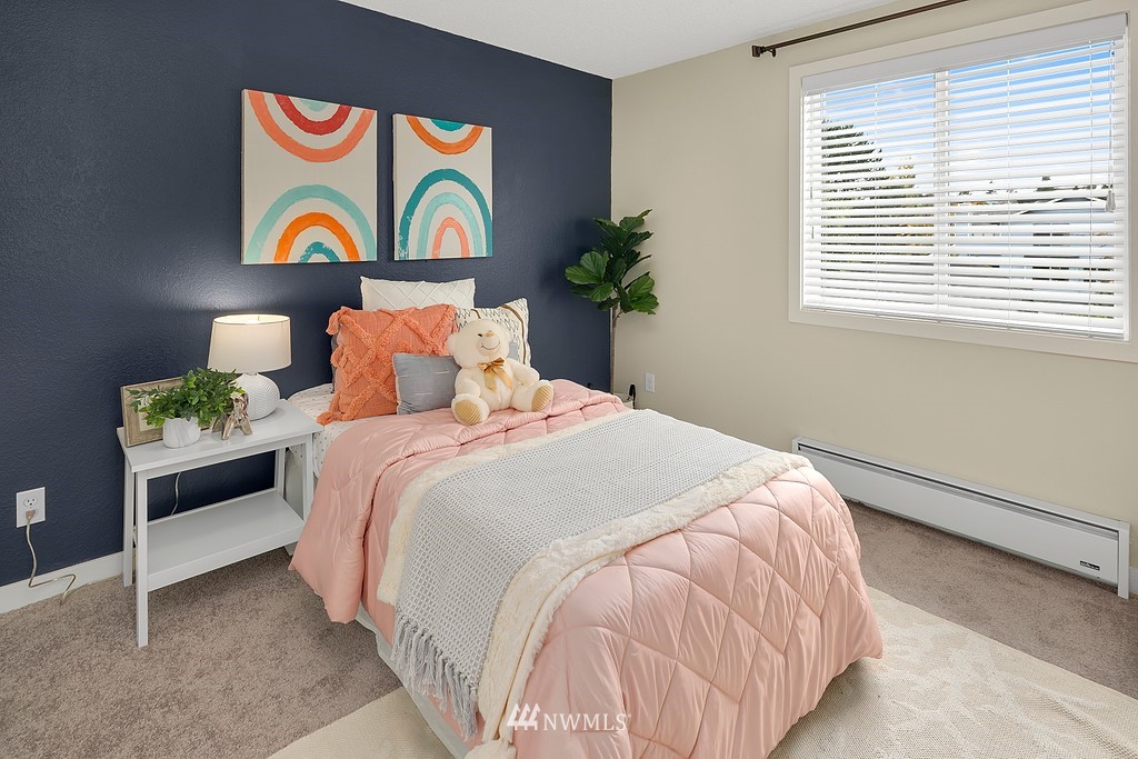 756 North 72nd Street, Unit 202 Seattle, WA 98103 - Photo 15 of 24 Gallery Image 15