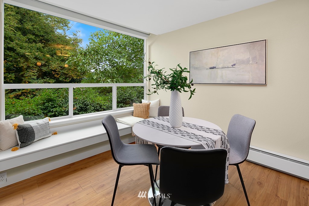 756 North 72nd Street, Unit 202 Seattle, WA 98103 - Photo 5 of 24 Gallery Image 5