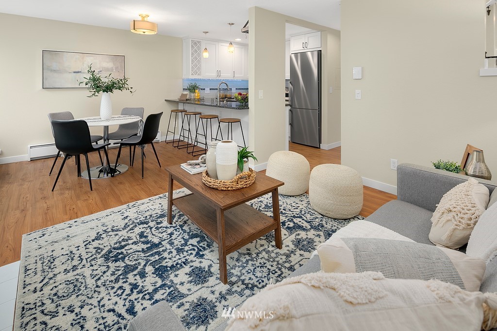 756 North 72nd Street, Unit 202 Seattle, WA 98103 - Photo 6 of 24 Gallery Image 6