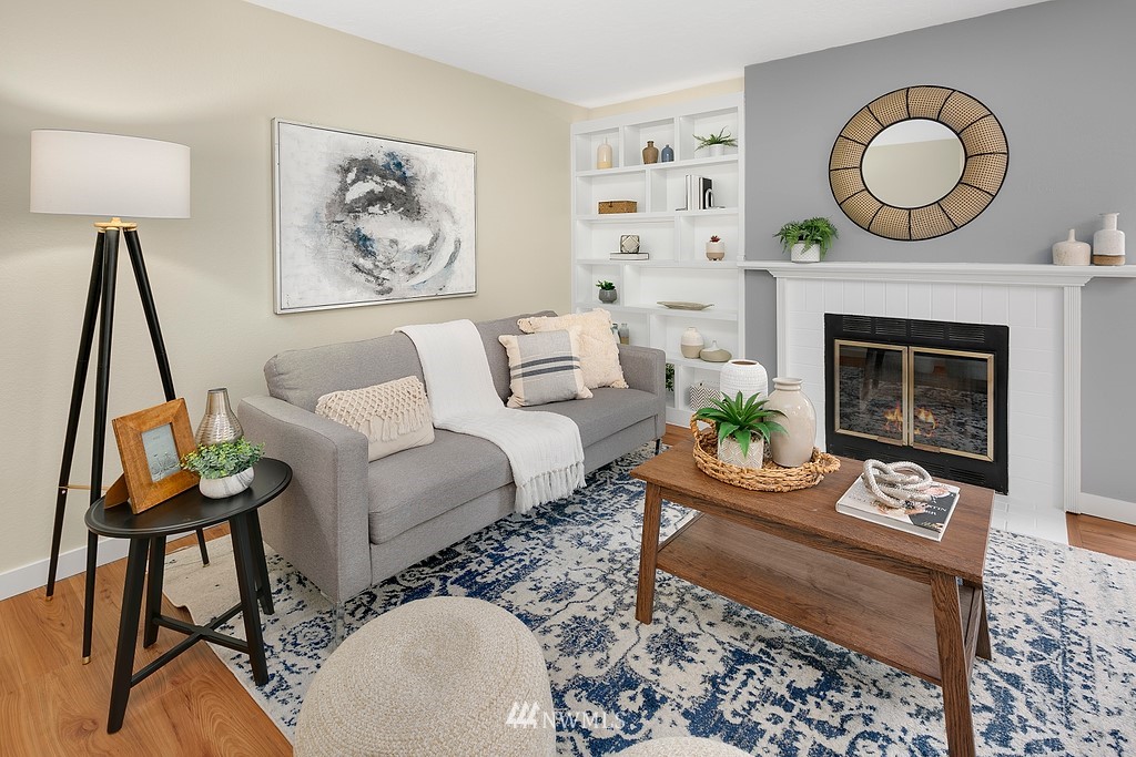 756 North 72nd Street, Unit 202 Seattle, WA 98103 - Photo 7 of 24 Gallery Image 7