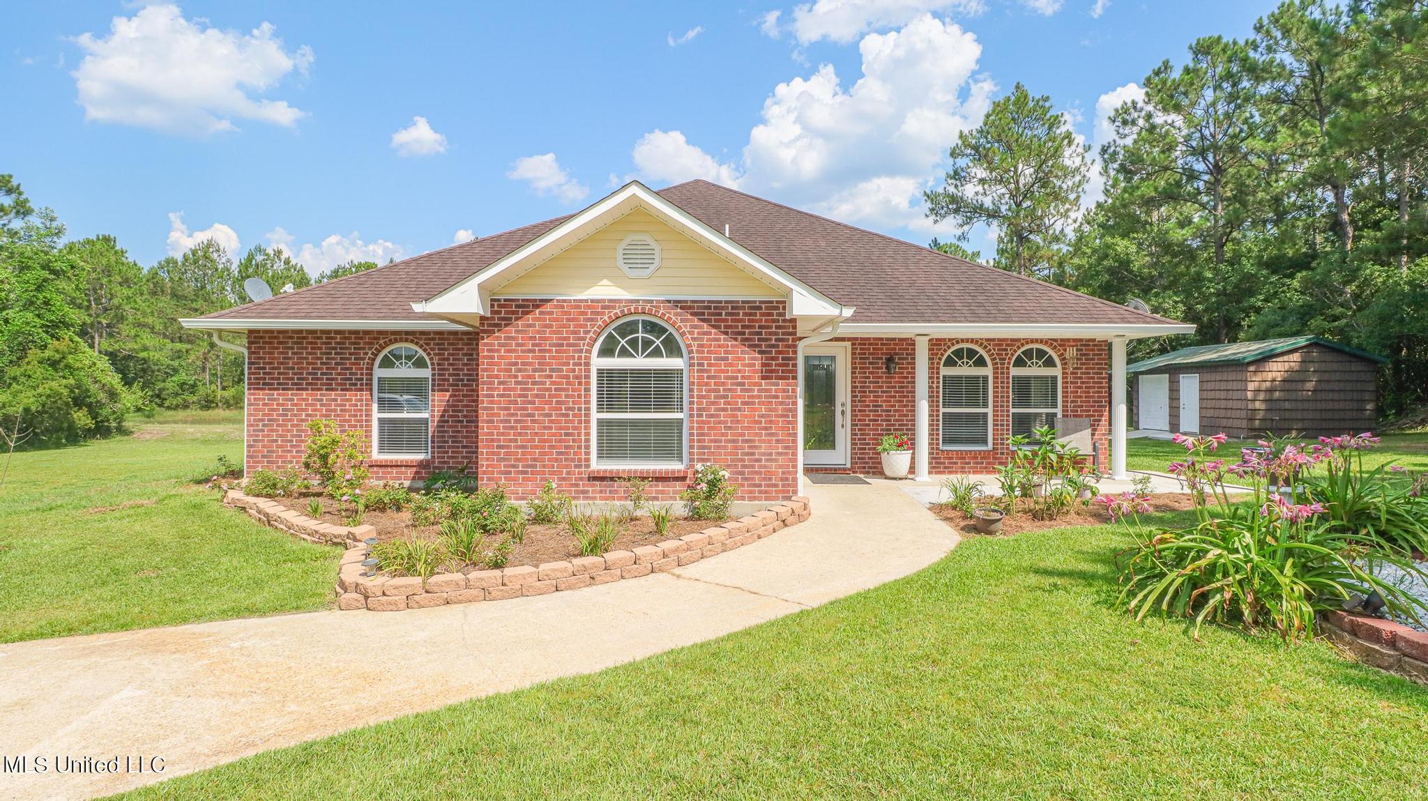 17512 Saucier Lizana Road Saucier, MS 39574 - Photo 2 of 28 Saucier Lizana-116038