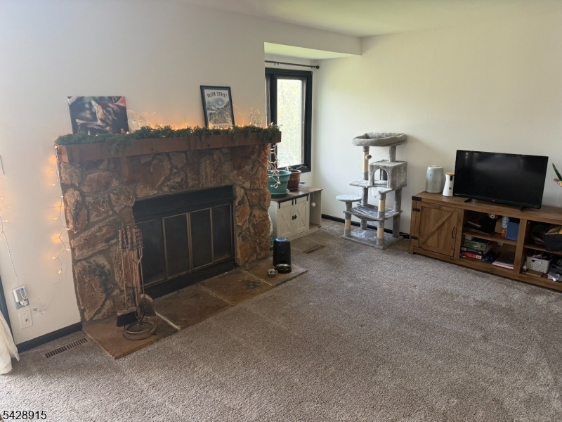 4 Village Way, Unit 4 Vernon, NJ 07462 - Photo 2 of 4