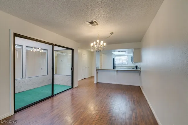 $1,800 | 1850 Camino Verde Lane, Las Vegas, NV 89119