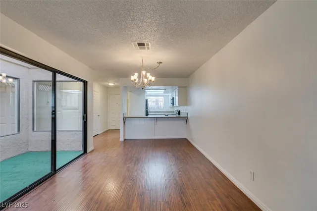 $1,800 | 1850 Camino Verde Lane, Las Vegas, NV 89119