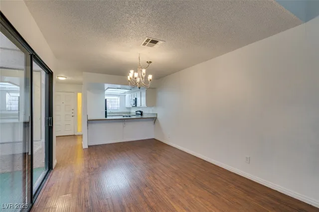 $1,800 | 1850 Camino Verde Lane, Las Vegas, NV 89119