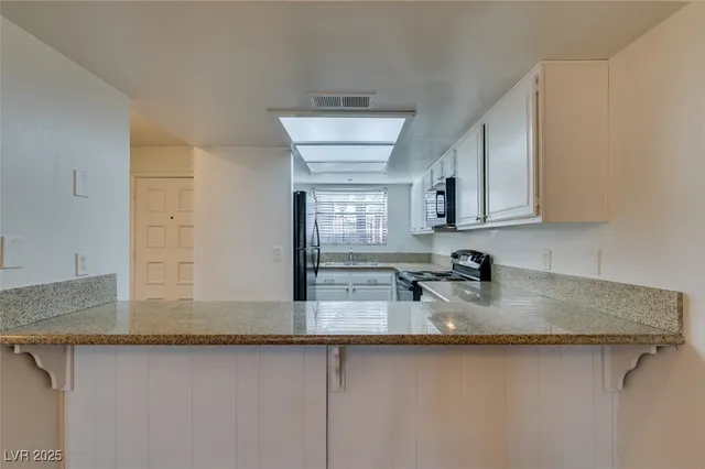 $1,800 | 1850 Camino Verde Lane, Las Vegas, NV 89119