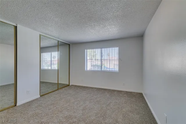 $1,800 | 1850 Camino Verde Lane, Las Vegas, NV 89119