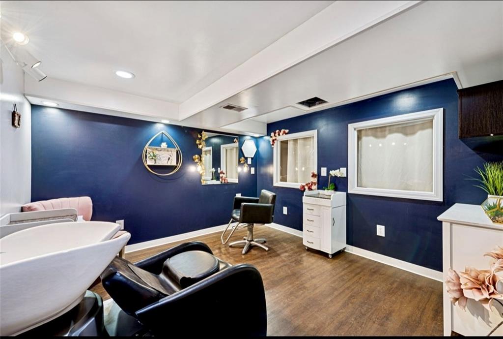 501 Highway 356 Apollo, PA 15613 - Photo 23 of 35 a workspace with furniture and window