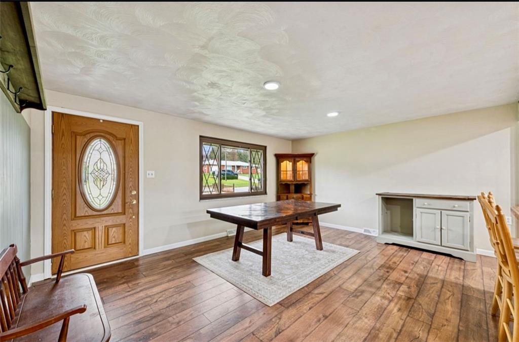 501 Highway 356 Apollo, PA 15613 - Photo 4 of 35 a living room with furniture and a wooden floor