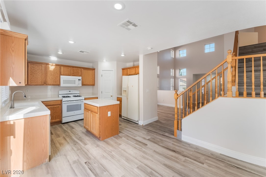 4749 Arial Ridge Street Las Vegas, NV 89147 - Photo 5 of 27