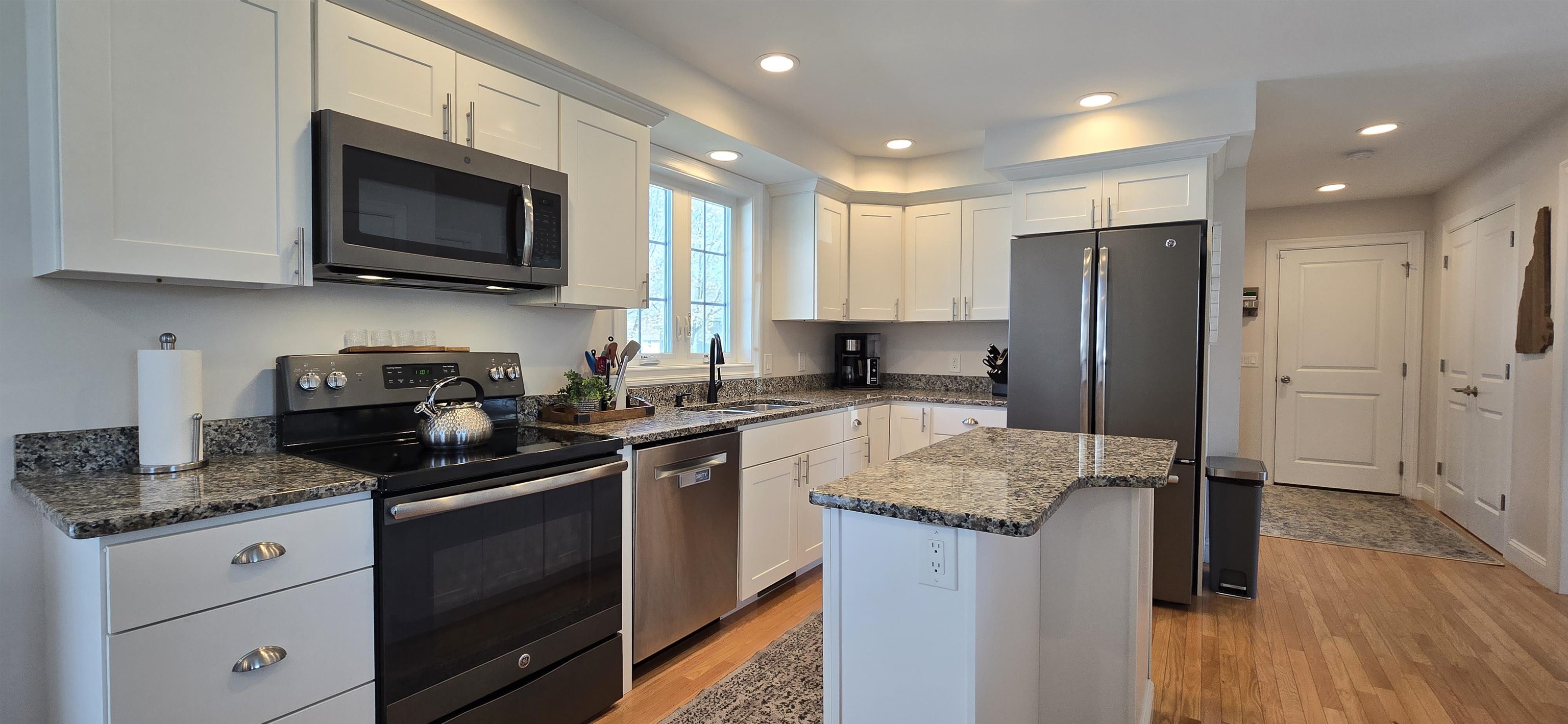 24 Cypress Street Concord, NH 03301 - Photo 7 of 39