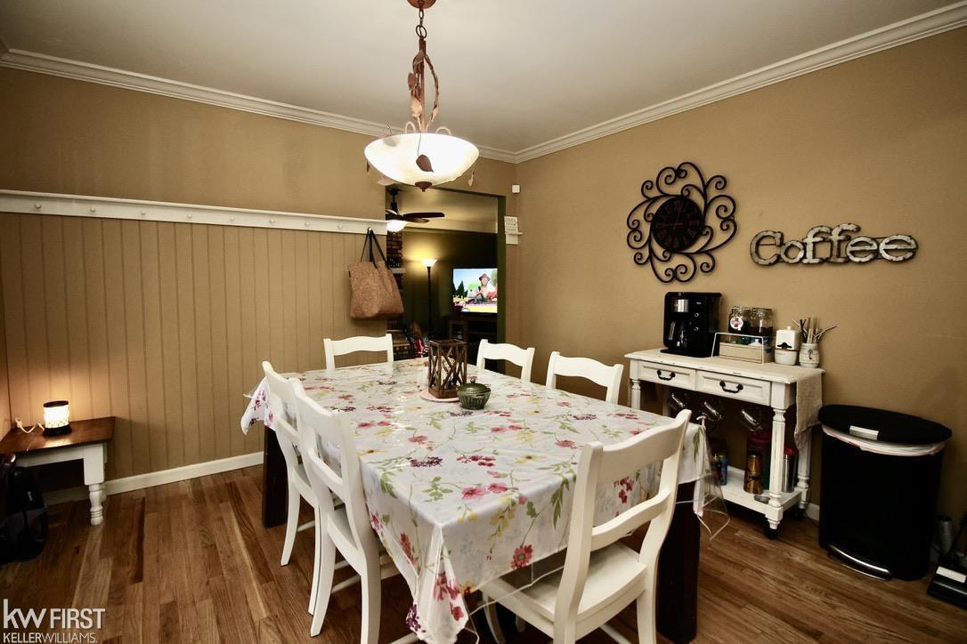 4107 North Gale Road Davison, MI 48423 - Photo 7 of 26 50048800-6.JPG