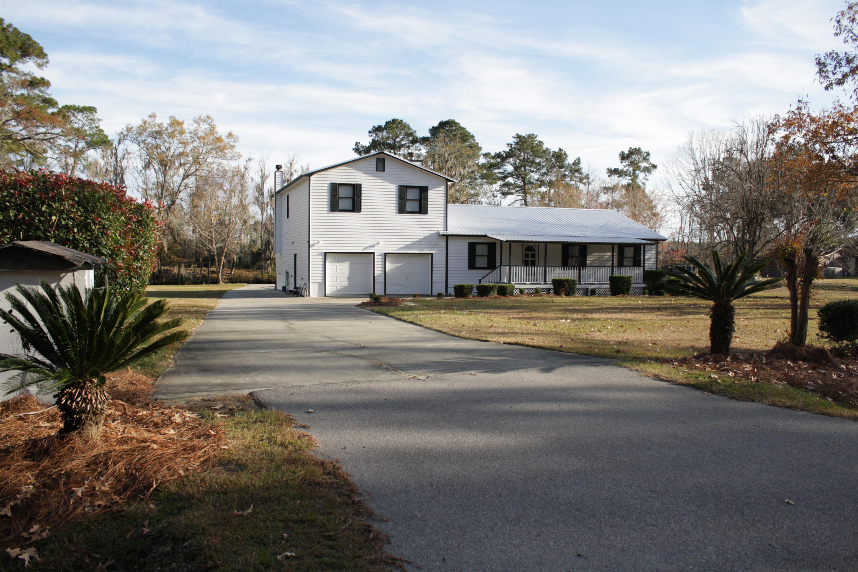 464 Castlebury Road Walterboro, SC 29488 - Photo 1 of 84 IMG_7038