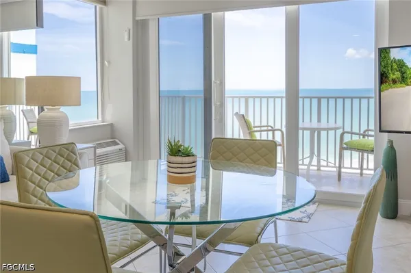 $495,000 | 7330 Estero Boulevard, Unit PH4, Fort Myers Beach, FL 33931