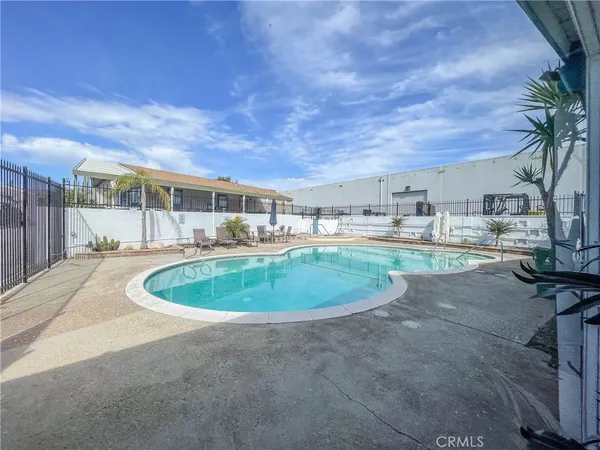 $145,000 | 21001 Plummer Street, Unit 34, Chatsworth, CA 91311