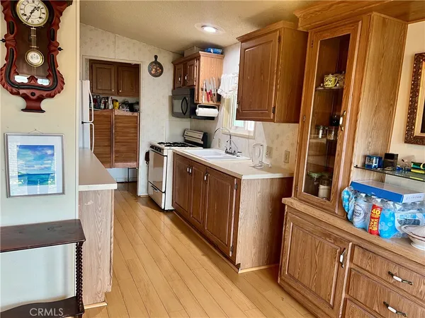 $145,000 | 21001 Plummer Street, Unit 34, Chatsworth, CA 91311