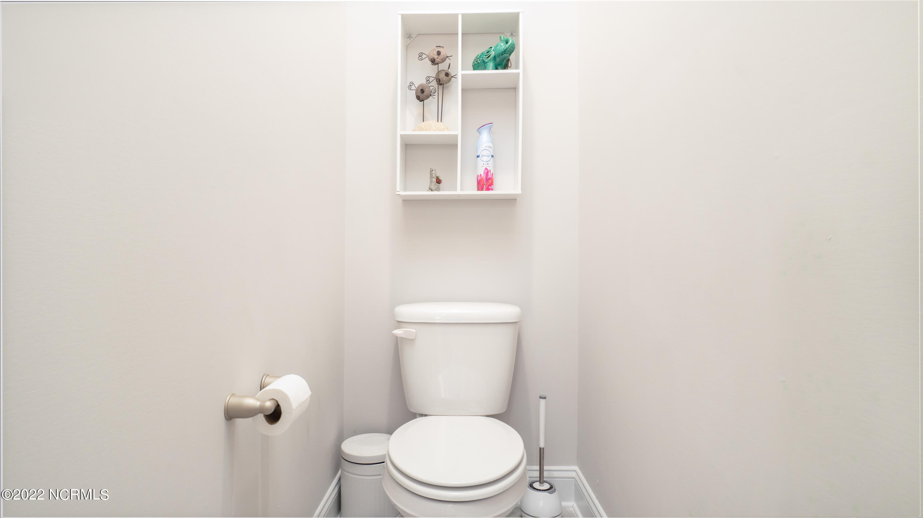 120 Colonial Post Road Jacksonville, NC 28546 - Photo 25 of 59 In-law Suite Bathroom