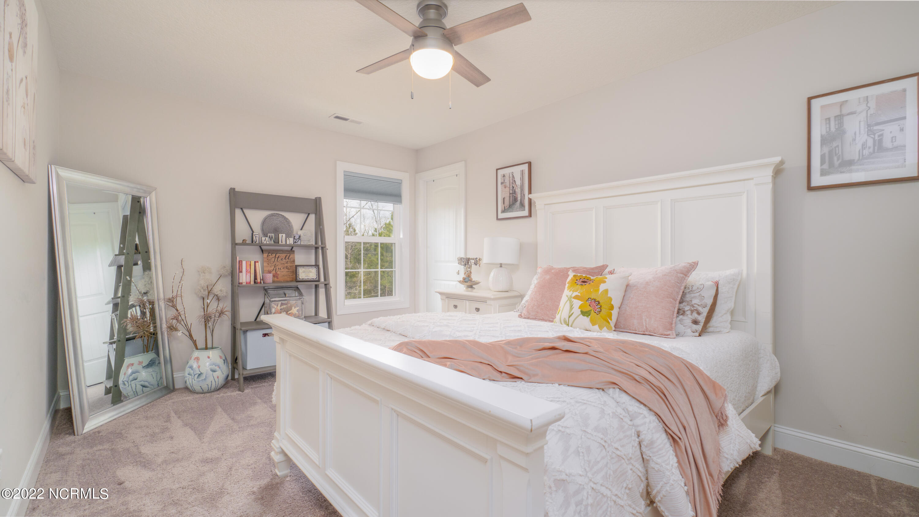 120 Colonial Post Road Jacksonville, NC 28546 - Photo 29 of 59 Upstairs Bedroom 2